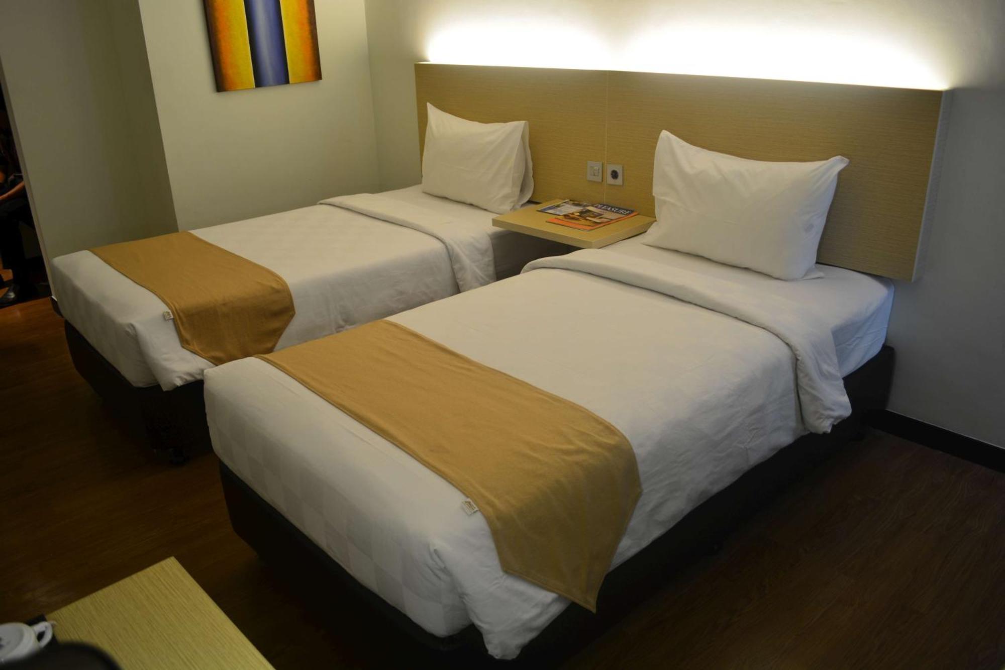 Yunna Hotel Lampung Bandar Lampung Phòng bức ảnh