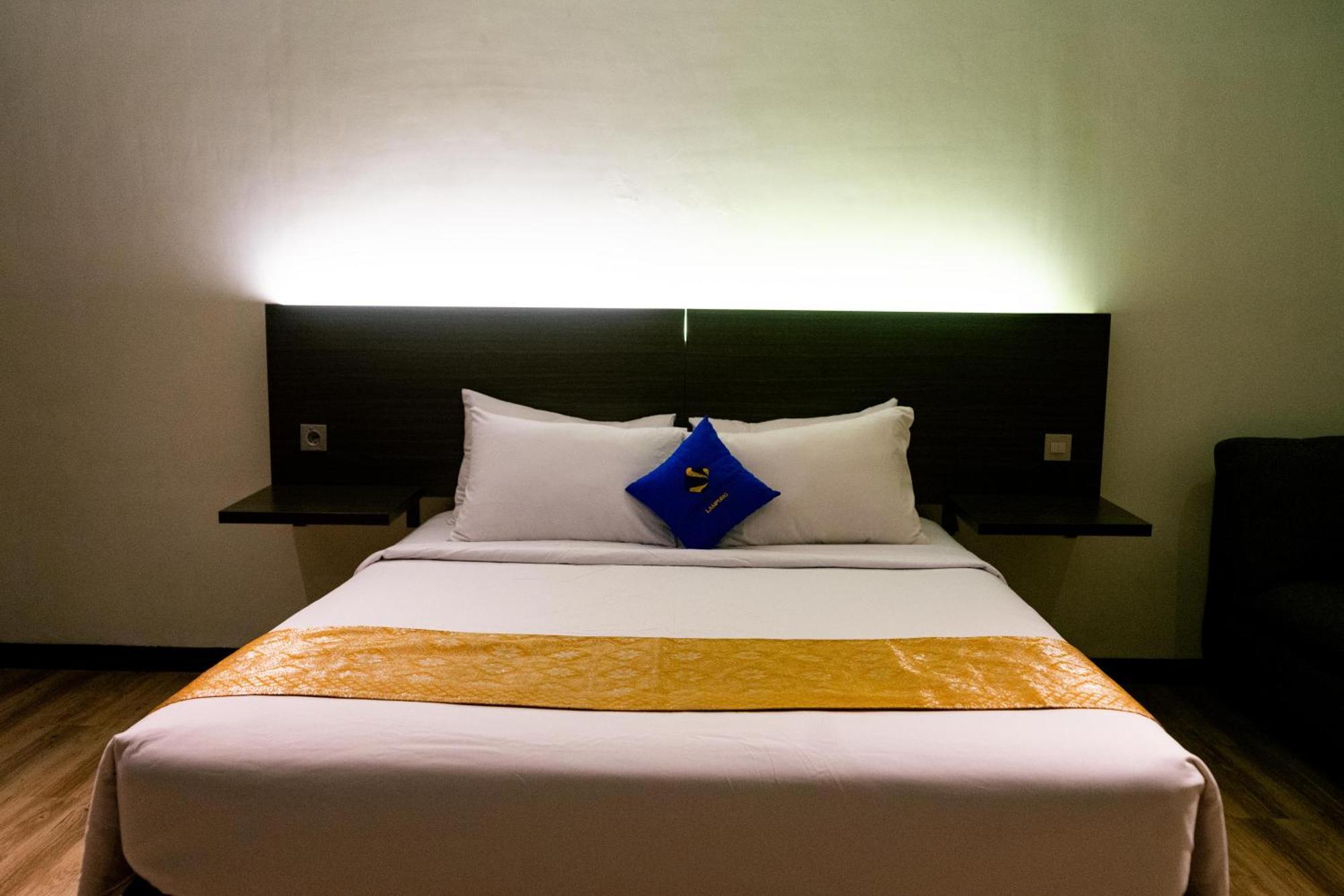 Yunna Hotel Lampung Bandar Lampung Ngoại thất bức ảnh
