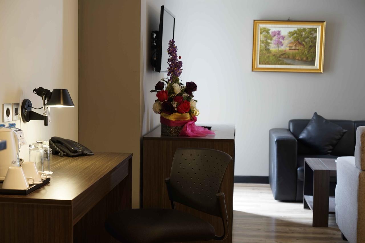 Yunna Hotel Lampung Bandar Lampung Ngoại thất bức ảnh